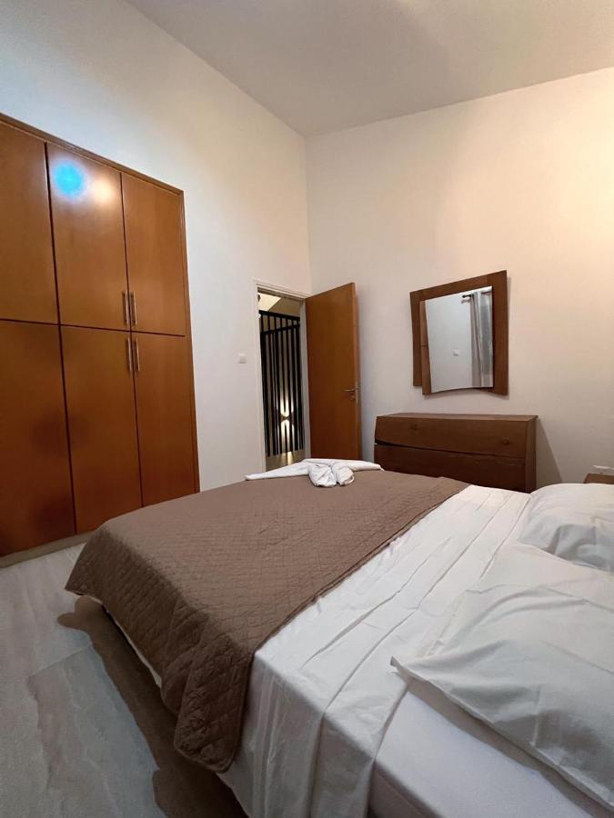 Oasi Rejuve Villa Meneou Exteriör bild